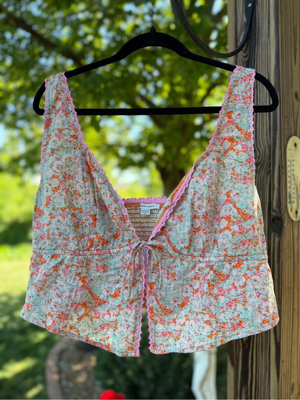 American Eagle Floral Tie-Front Sleeveless Crop Top floral Pink Orange XL